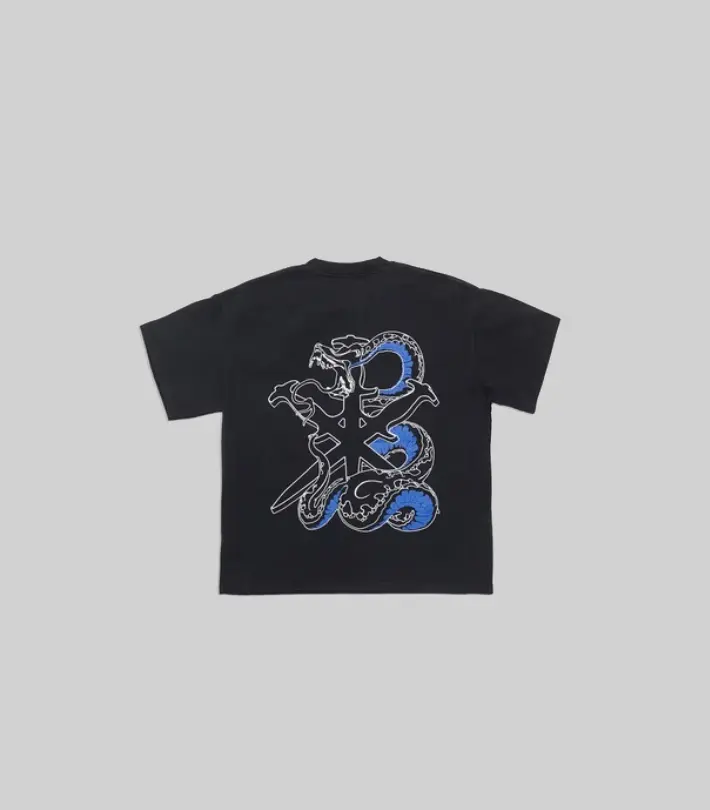 T shirt Unknown London T Shirt Schlange und Dolch.webp T shirt Unknown London T Shirt Schlange und Dolch.webp